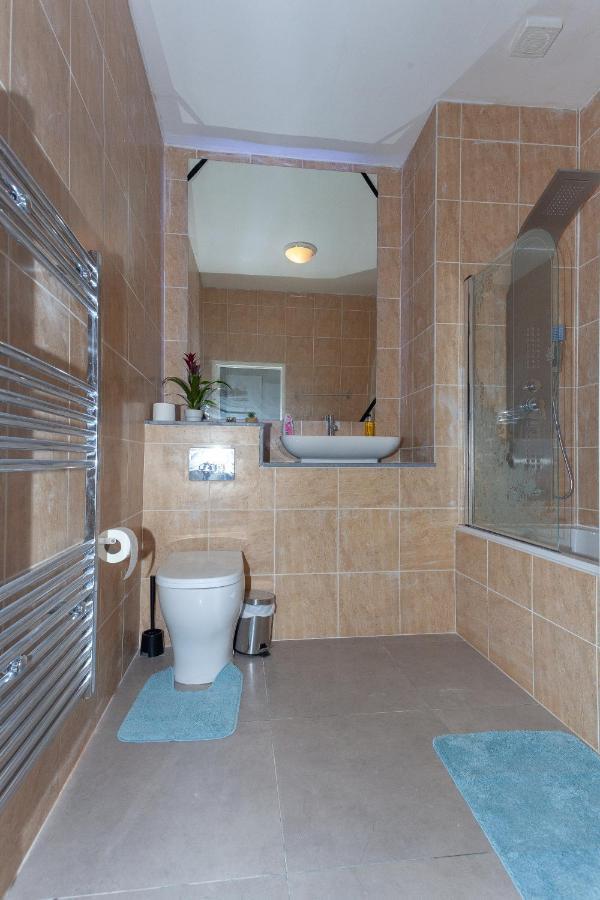 One Bedroom Serviced Apartments Flat 311 Birmingham Buitenkant foto